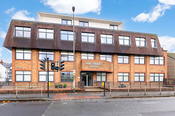 Studio For Sale In Burlington Road, New Malden, KT3