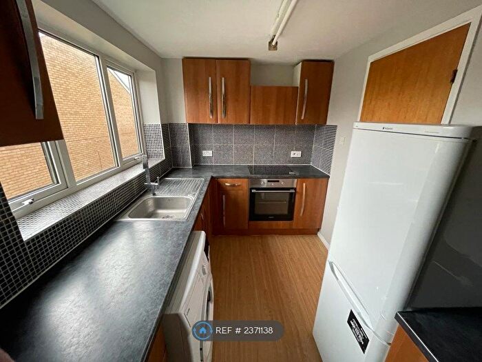 1 Bedroom Flat To Rent In Eton Wick Road, Eton Wick, Windsor, SL4