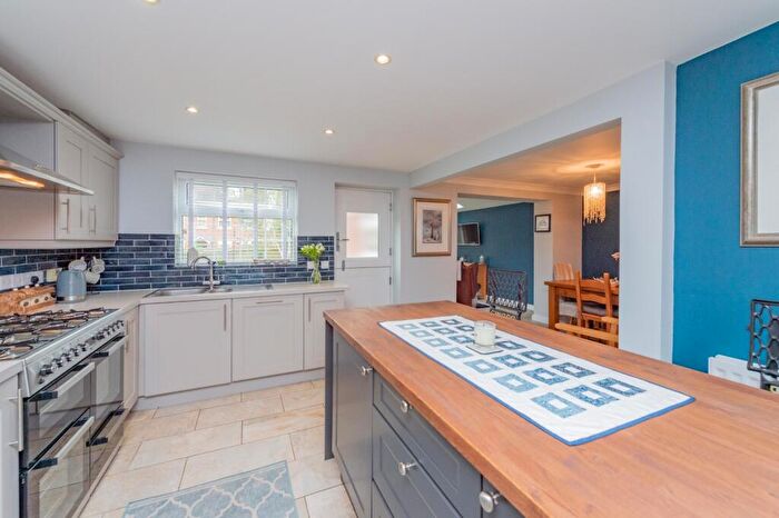 5 Bedroom Detached House For Sale In Heaton Way, Weston, Crewe, Cheshire, CW2