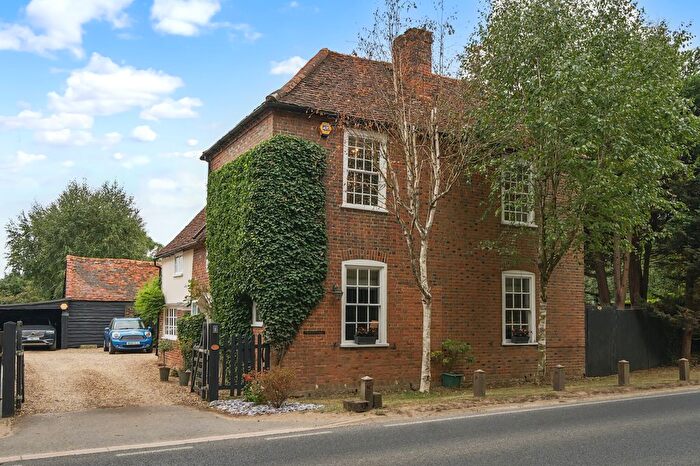 4 Bedroom Detached House For Sale In Hemel Hempstead Road, Nr St Albans, HP3