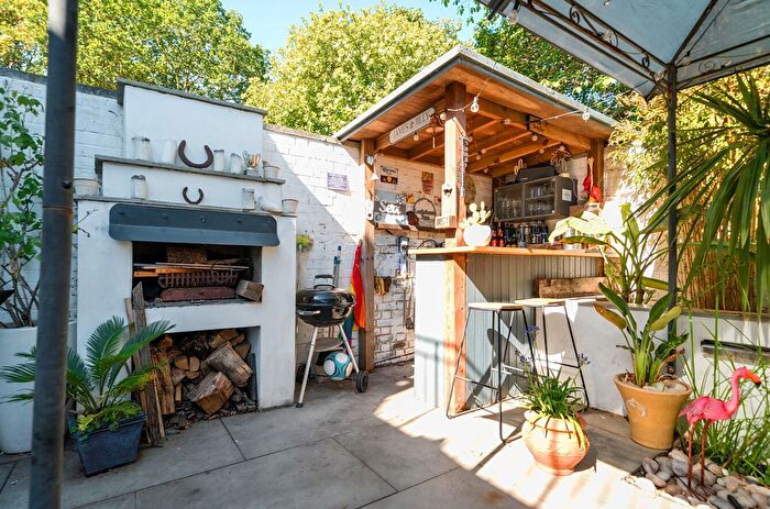 3 Bedroom Semi-Detached House For Sale In Church Street, Brighton, East Sussex, BN1
