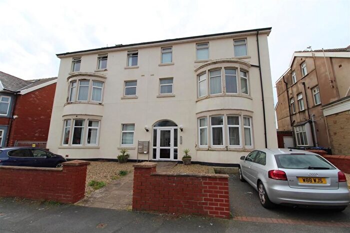 2 Bedroom Flat To Rent In Northumberland Avenue, Blackpool, FY2