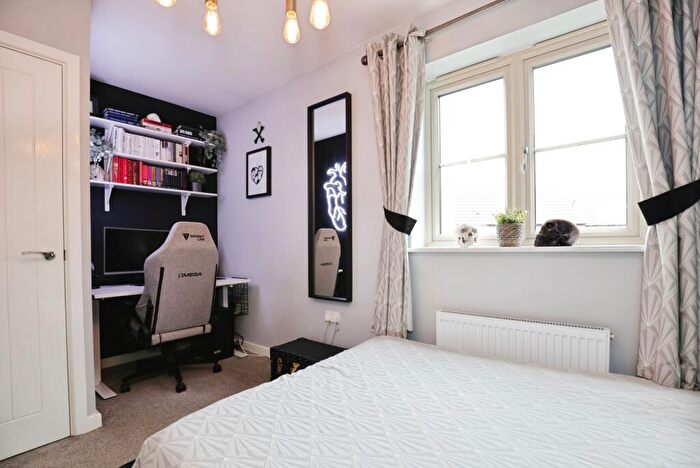 2 Bedroom Semi-Detached House For Sale In Bennett Drive, Banbury, Oxfordshire, OX16