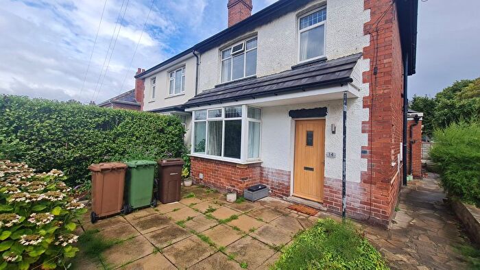 3 Bedroom Semi-Detached House To Rent In Bowling Avenue, Wakefield, West Yorkshire, WF1
