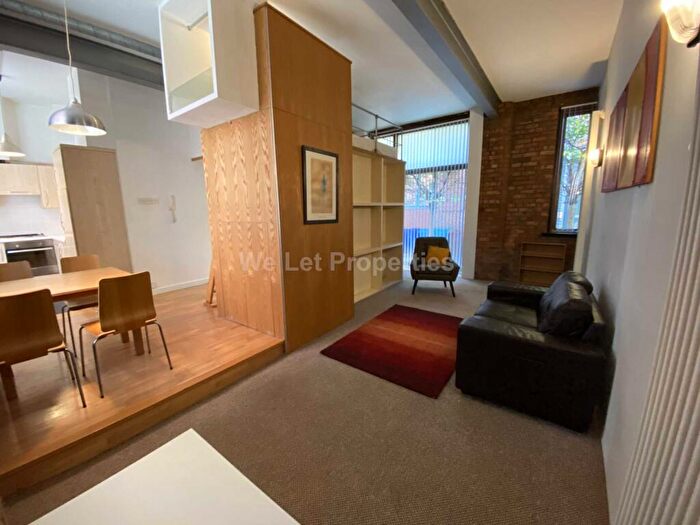 Apartment To Rent In Sallys Yard, Hulme Street, M1