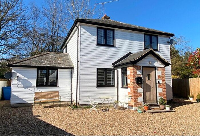 3 Bedroom Detached House For Sale In Cookham, SL6