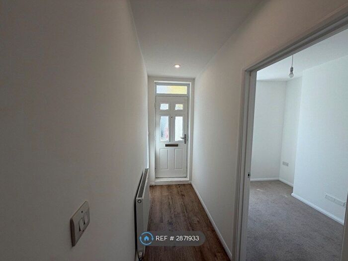 3 Bedroom Terraced House To Rent In Thoday St, Cambridge, CB1