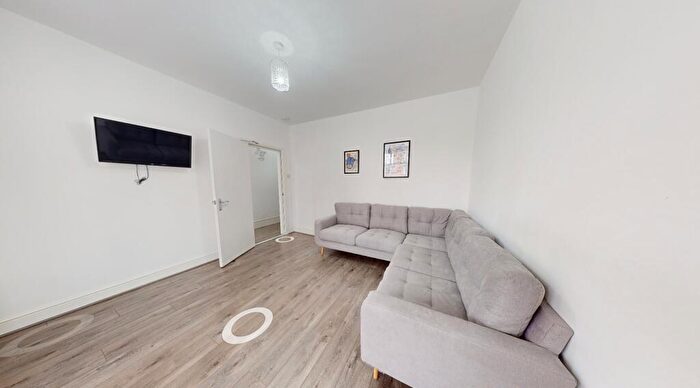 5 Bedroom House To Rent In Harold Road, Edgbaston, Birmingham, B16