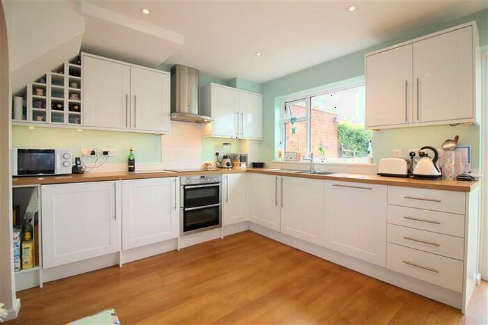 3 Bedroom House To Rent In Long Meadow, Aylesbury, HP21