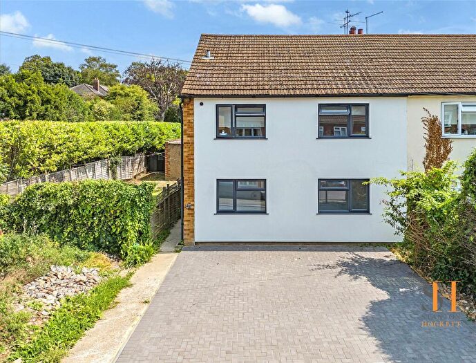 2 Bedroom Apartment To Rent In Rose Valley, Brentwood, Essex, CM14