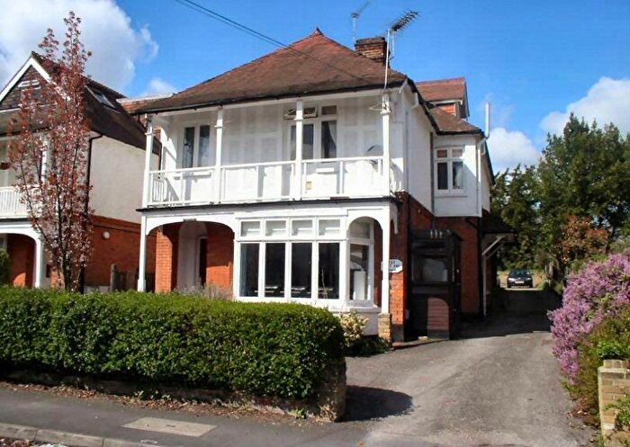 1 Bedroom Flat To Rent In York Road, Woking, GU22