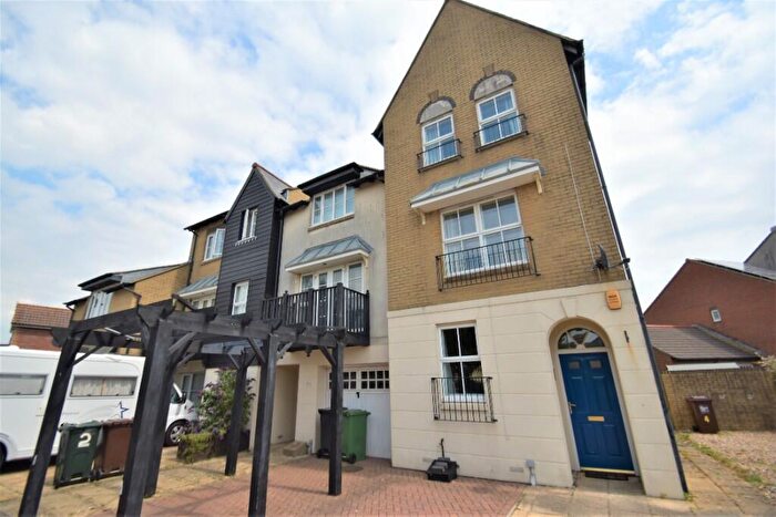4 Bedroom Town House To Rent In Admiralty Crescent, Eastbourne, East Sussex, BN23