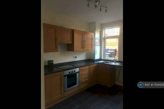2 Bedroom Terraced House To Rent In Derby Street, Barnsley, S70
