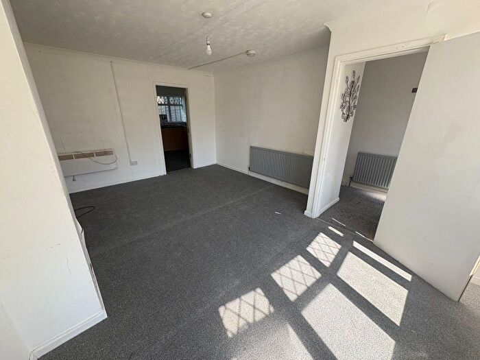 1 Bedroom Terraced House For Sale In Vista Green, Birmingham, B38