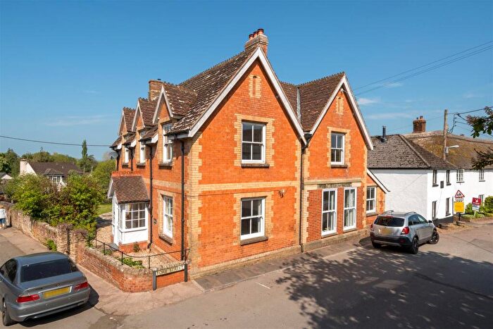 4 Bedroom Semi-Detached House For Sale In High Street, Kentisbeare, Cullompton, EX15