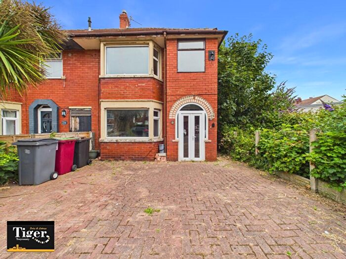 3 Bedroom End Of Terrace House For Sale In Bangor Avenue, Bispham, FY2