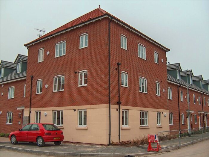 2 Bedroom Flat To Rent In Waterfields, Retford, DN22