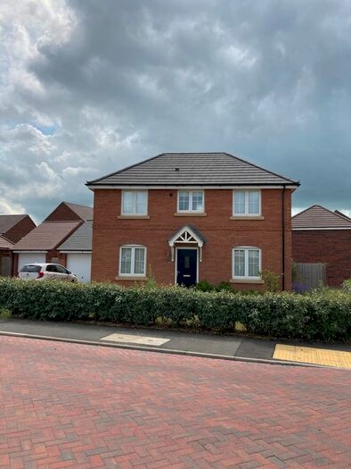 3 Bedroom Detached House To Rent In Damson Way, Bidford-On-Avon, B50