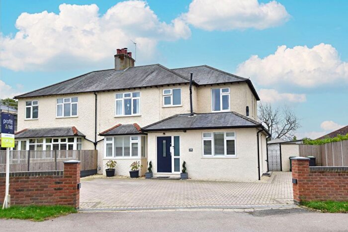 4 Bedroom Semi-Detached House For Sale In Toms Lane, Kings Langley, WD4