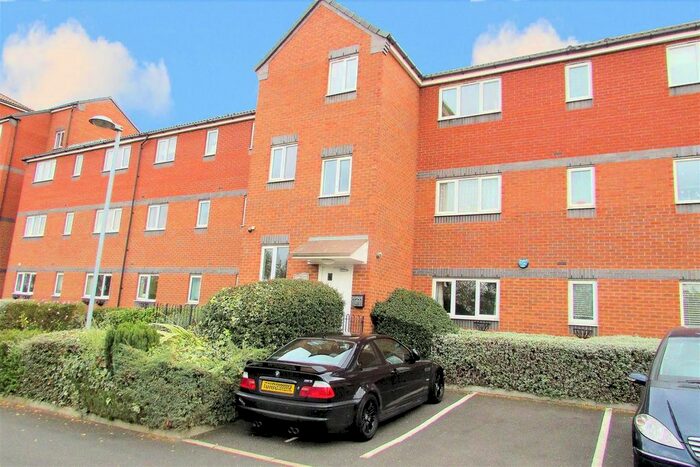 2 Bedroom Flat To Rent In Palmerston Court Palmerston Avenue, Wilnecote, Tamworth, B77