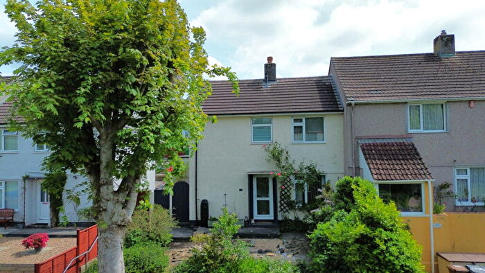 2 Bedroom Terraced House For Sale In Lakeside Drive, Plymouth, PL5