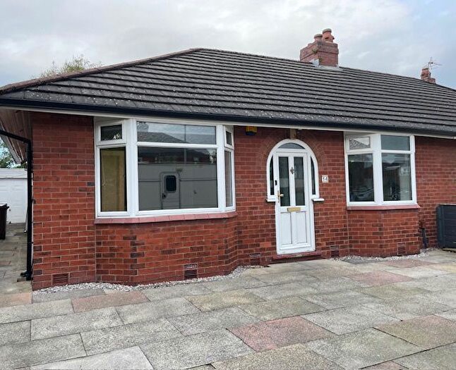 2 Bedroom Bungalow To Rent In Pepper Lane, Standish, Wigan, WN6