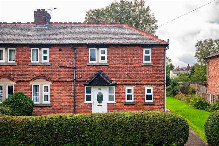 3 Bedroom Semi-Detached House For Sale In Tansley Avenue, Coppull, Chorley, PR7