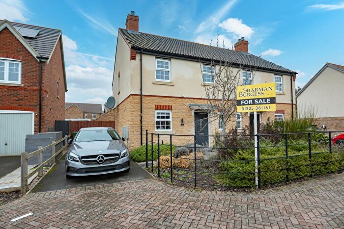 3 Bedroom Semi-Detached House For Sale In Field Drive, Wyberton, Boston, PE21