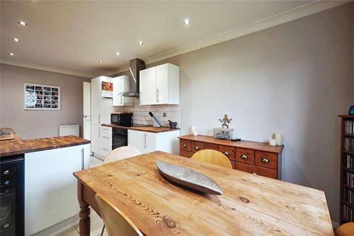 3 Bedroom Bungalow For Sale In Green Acres, Eythorne, Dover, Kent, CT15