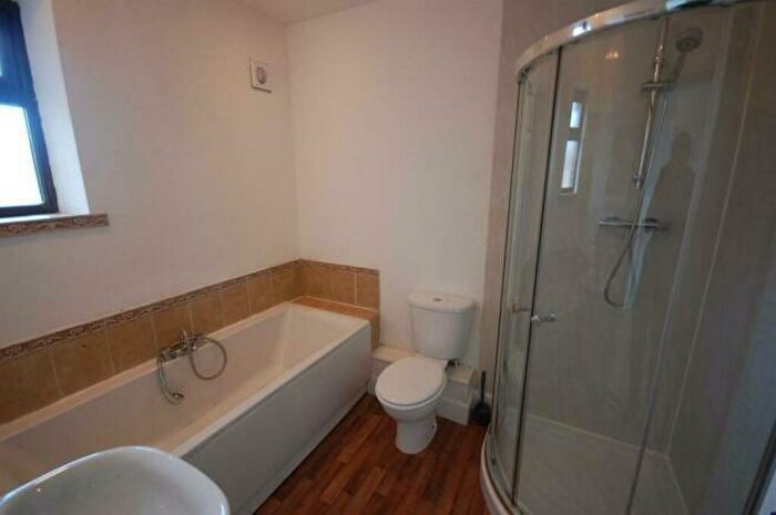 6 Bedroom Private Halls To Rent In Larches Road, Durham, DH1