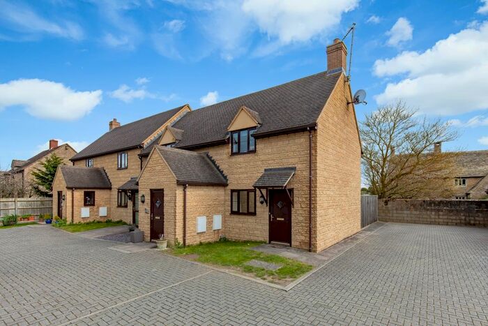 1 Bedroom Flat To Rent In Brighthampton, Witney, OX29