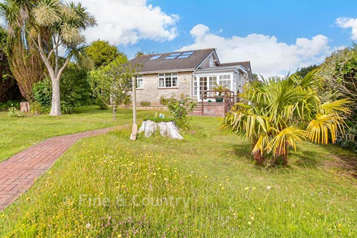 3 Bedroom Chalet For Sale In Westfield Park, Ryde, Isle Of Wight, PO33