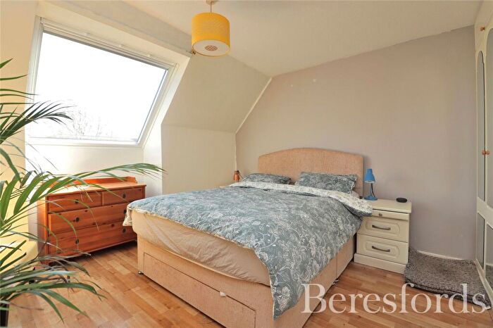 3 Bedroom Terraced House For Sale In Churchill Rise, Chelmsford, CM1