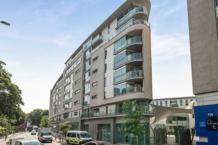 1 Bedroom Flat For Sale In Empire Square, Borough, London, SE1