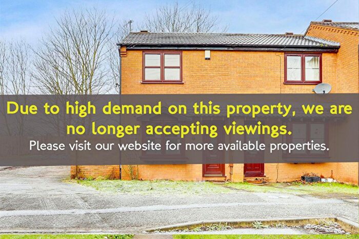 2 Bedroom Town House To Rent In Ellesmere Close, Arnold, Nottinghamshire, NG5