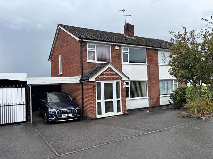 3 Bedroom Semi-Detached House For Sale In Oakfield Avenue, Markfield, LE67