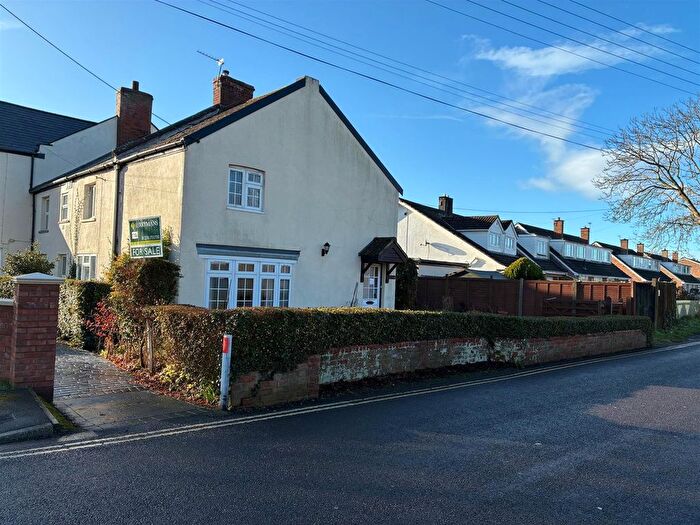 3 Bedroom Semi-Detached House For Sale In Stoddens Road, Burnham-On-Sea, TA8