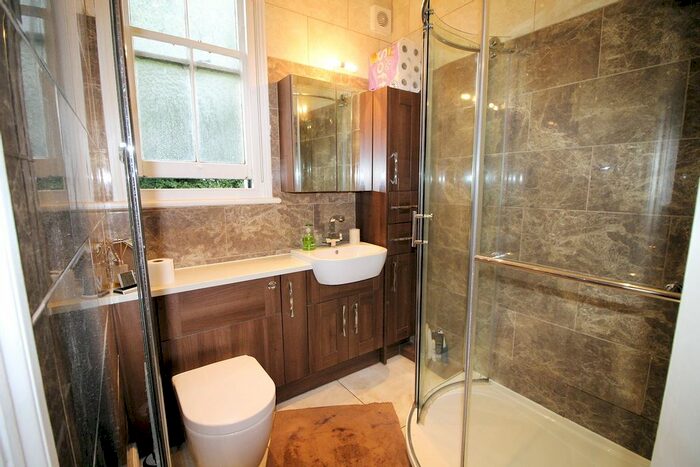 1 Bedroom Flat To Rent In Hammersmith Grove, Hammersmith, W6