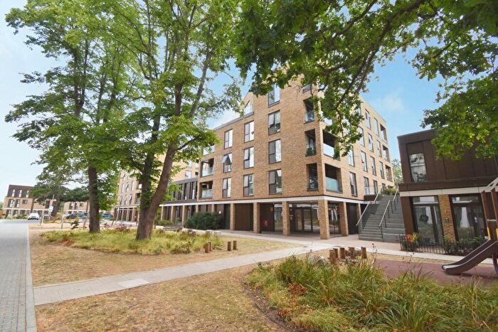 1 Bedroom Apartment To Rent In Hewitts Way, Walton-on-Thames, KT12
