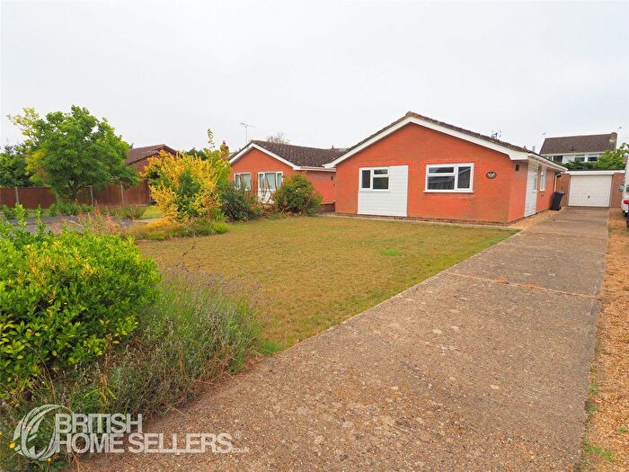 3 Bedroom Bungalow For Sale In Cherrywood, Harleston, Norfolk, IP20