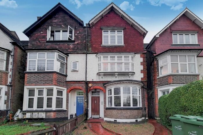 1 Bedroom Flat To Rent In Drewstead Road, Streatham Hill, SW16