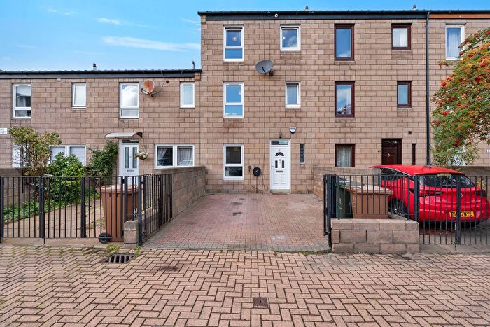 5 Bedroom Terraced House For Sale In The Quilts, Leith, City Of Edinburgh, EH6