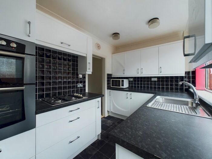 2 Bedroom Bungalow For Sale In Conway Drive, Billinge, WN5