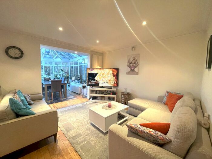 4 Bedroom Terraced House To Rent In Somerset Road, London, SW19