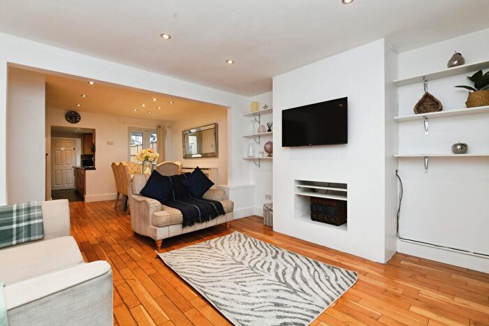 3 Bedroom Terraced House For Sale In Tower Hill, Brentwood, Essex, CM14