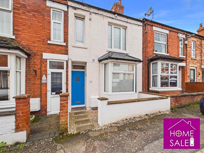 2 Bedroom Terraced House For Sale In Queen Street, Irthlingborough, NN9