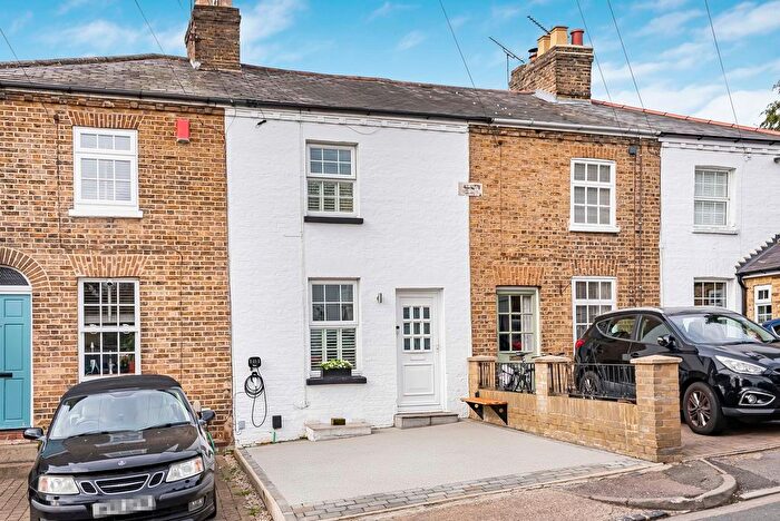 3 Bedroom Town House For Sale In Byde Street, Bengeo, Hertford, SG14