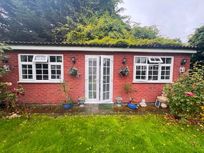 1 Bedroom Bungalow To Rent In Forty Lane, Wembley, HA9