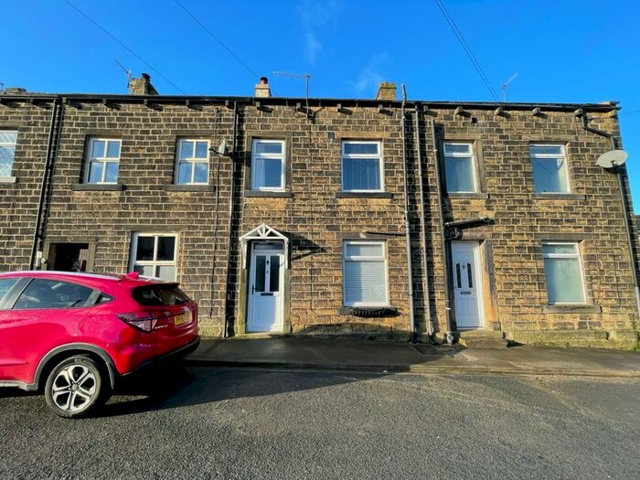 2 Bedroom Terraced House To Rent In Albert Street, Sutton-in-craven, BD20