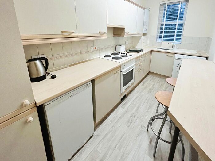 1 Bedroom Flat To Rent In Palatine Road, Manchester, M20